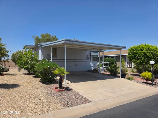 $137,000 | 2233 East Behrend Drive, Unit 17, Phoenix, AZ 85024