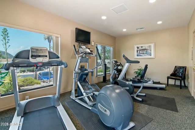 $137,000 | 2233 East Behrend Drive, Unit 17, Phoenix, AZ 85024