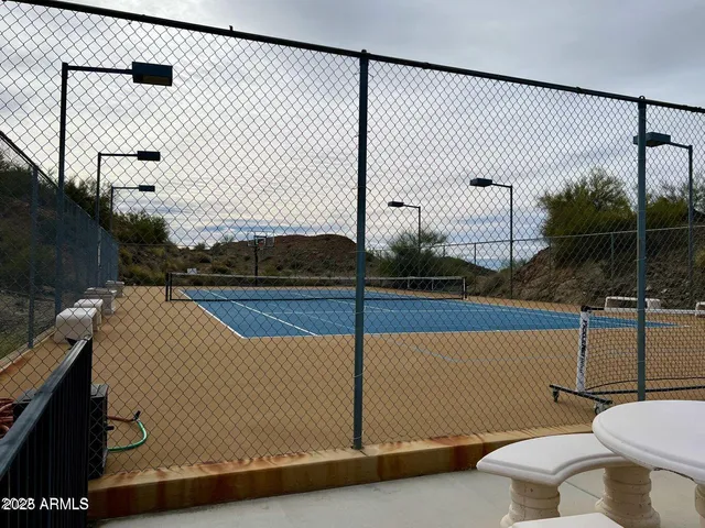 $137,000 | 2233 East Behrend Drive, Unit 17, Phoenix, AZ 85024