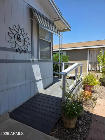 $137,000 | 2233 East Behrend Drive, Unit 17, Phoenix, AZ 85024