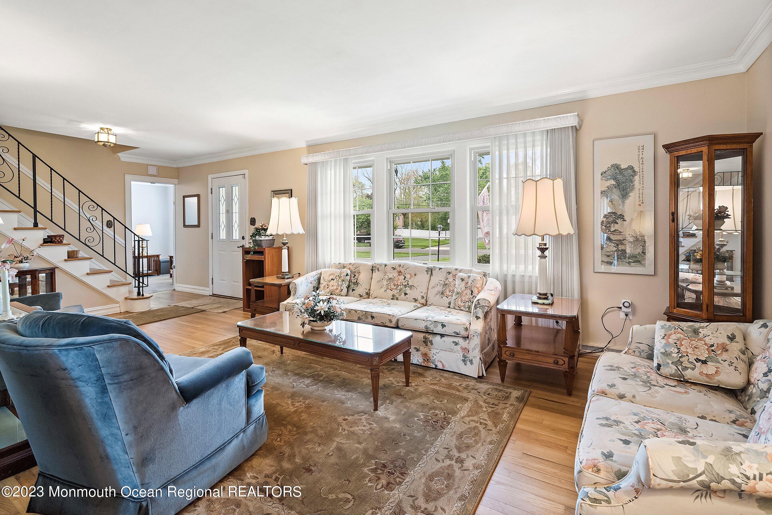 19 Eliot Road Manalapan, NJ 07726 - Photo 10 of 29 10-Living 1B