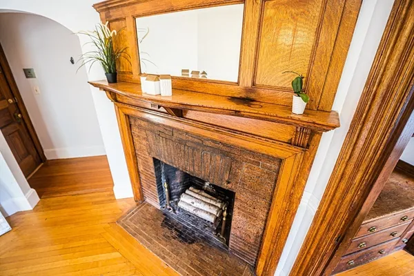 $3,250 | 18 Whittier Street, Unit 2R, Cambridge, MA 02140