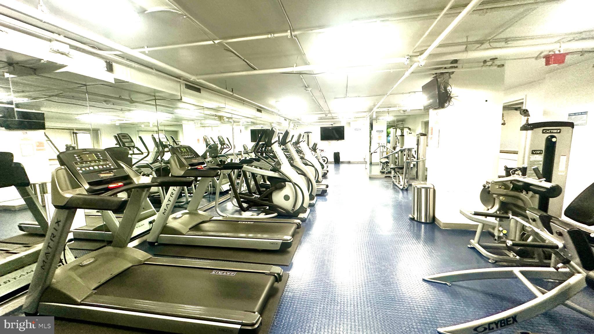 2101 Chestnut Street, Unit 317 Philadelphia, PA 19103 - Photo 33 of 39 a view of a room with gym equipment