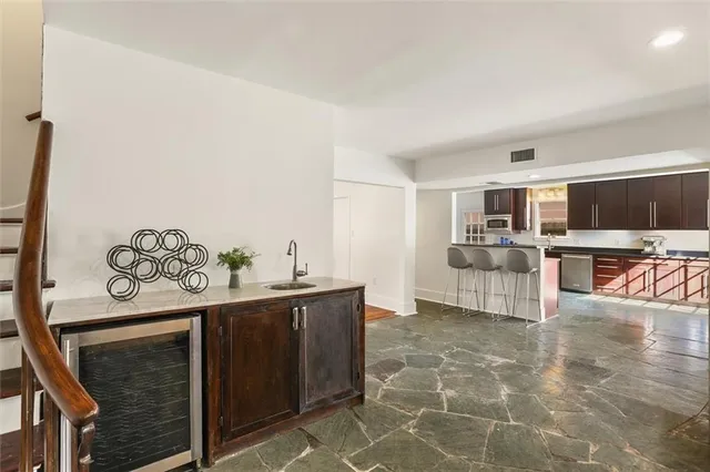 $913,000 | 625 Cherokee Street, New Orleans, LA 70118