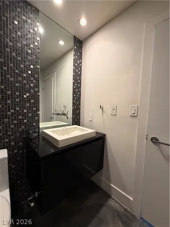 $2,450 | 3988 Delos Drive, Las Vegas, NV 89103