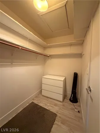 $2,450 | 3988 Delos Drive, Las Vegas, NV 89103