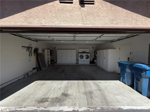 $2,450 | 3988 Delos Drive, Las Vegas, NV 89103