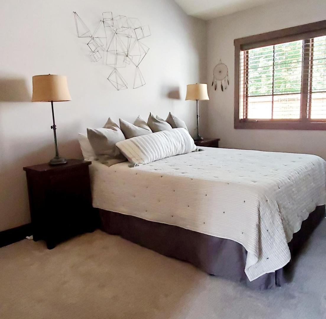 950 Red Haw Road Northbrook, IL 60062 - Photo 9 of 13