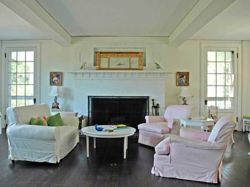 18 Upland Road Seal Harbor, ME 04675 - Photo 3 of 21 Living Room.