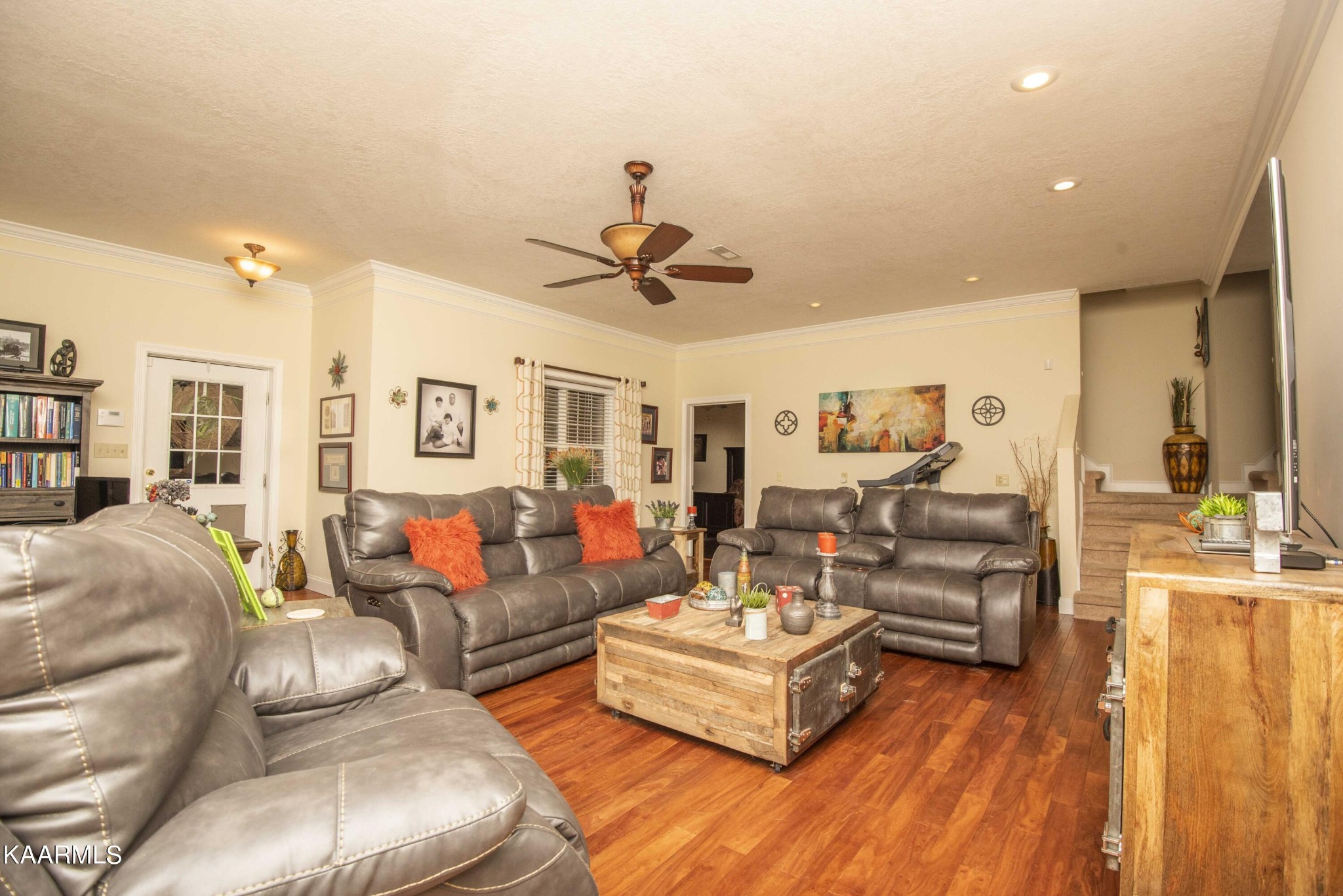 7412 Ridge Haven Court Corryton, TN 37721 - Photo 36 of 59 a living room with furniture