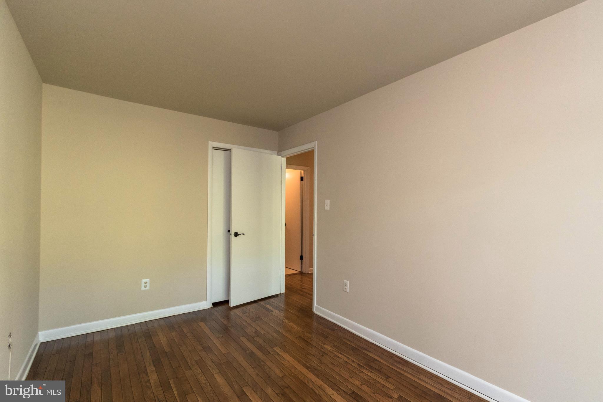 2018 Golf Course Drive Reston, VA 20191 - Photo 18 of 30 Bedroom