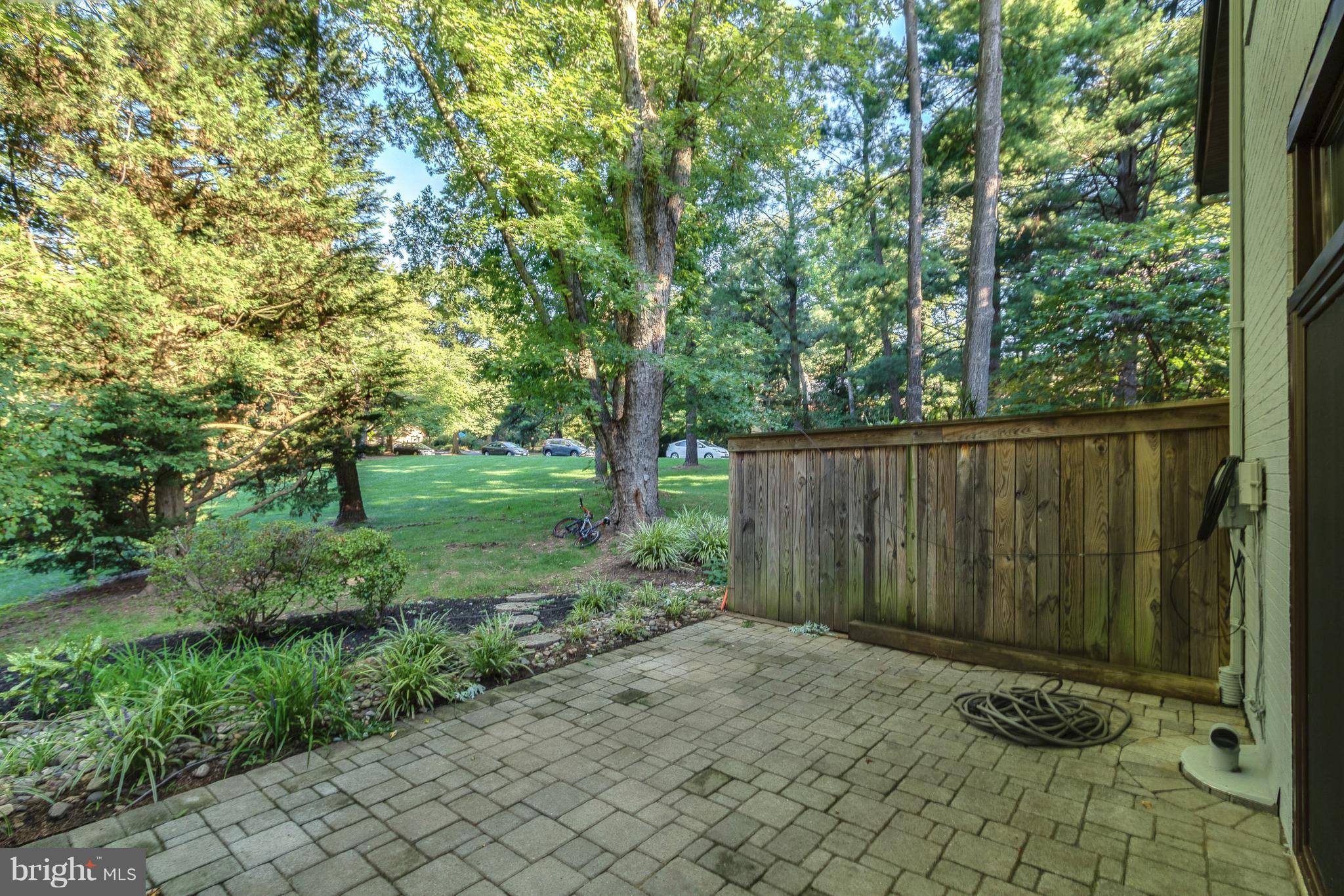 2018 Golf Course Drive Reston, VA 20191 - Photo 28 of 30 Exterior (Rear)