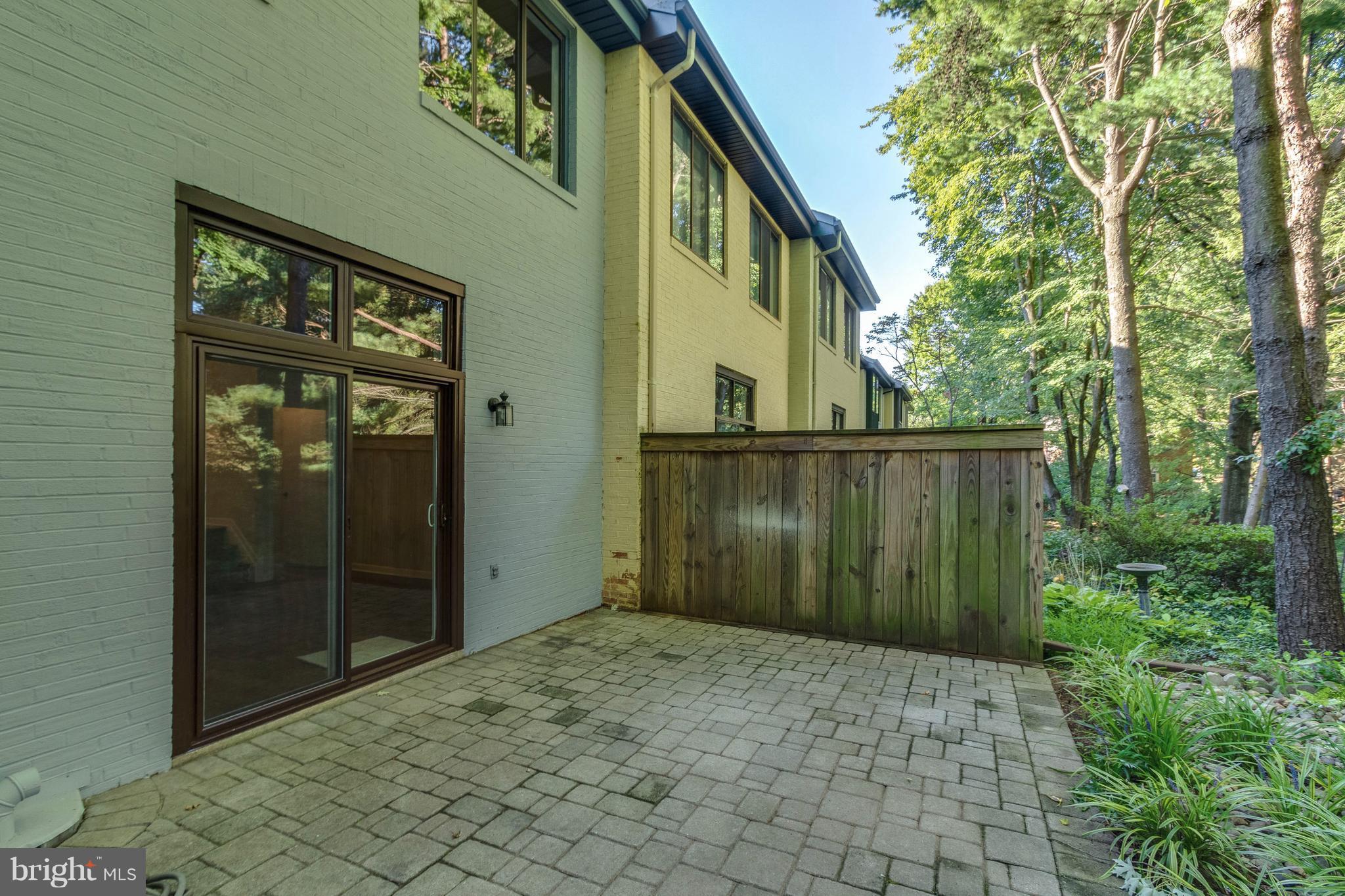 2018 Golf Course Drive Reston, VA 20191 - Photo 29 of 30 Exterior (Rear)