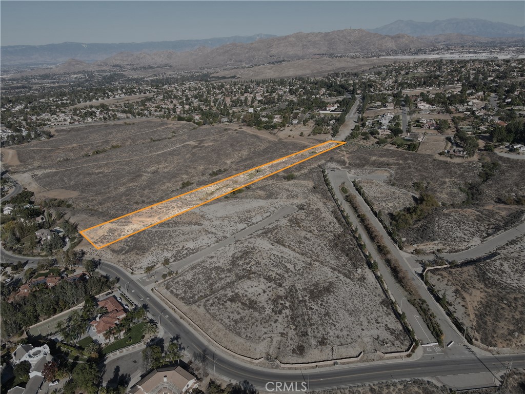 0 Via Vista Drive Riverside, CA 92506 - Photo 4 of 10 a view of a yard