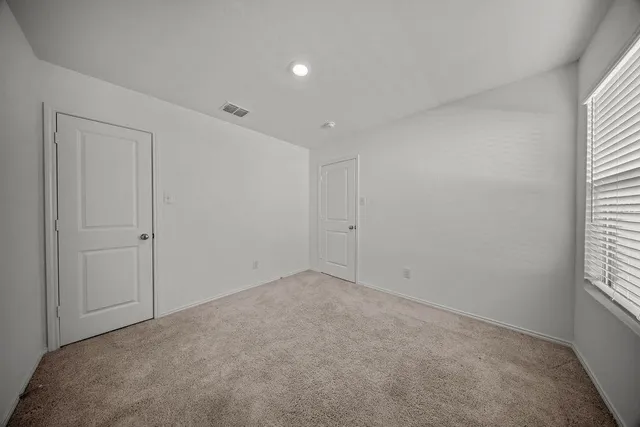 $1,795 | 2402 Mobile Street, Ennis, TX 75119