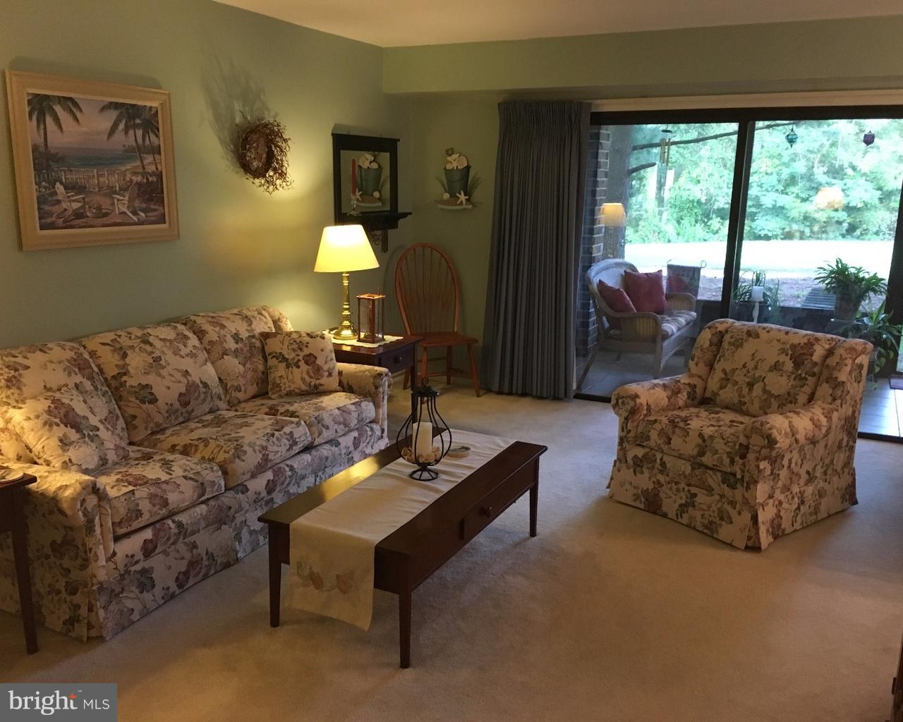 15 A Fairway Road Reading, PA 19607 - Photo 4 of 17 Gallery Image 4