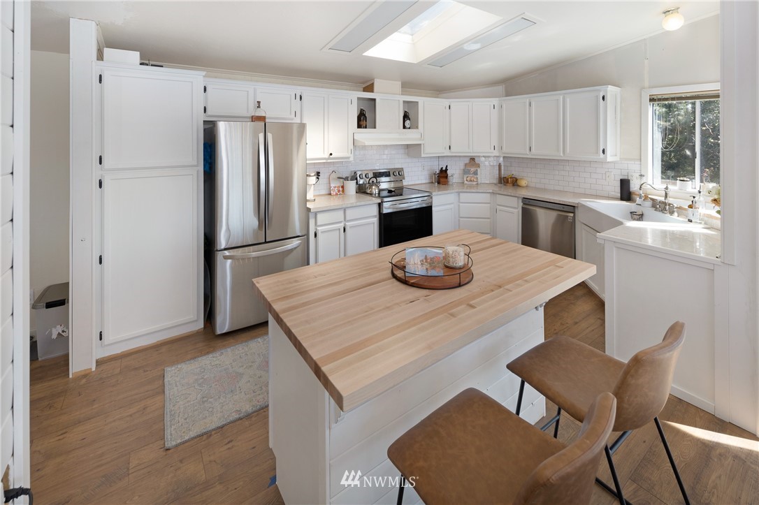 571 Mitchell Bay Road Friday Harbor, WA 98250 - Photo 10 of 34 Gallery Image 10