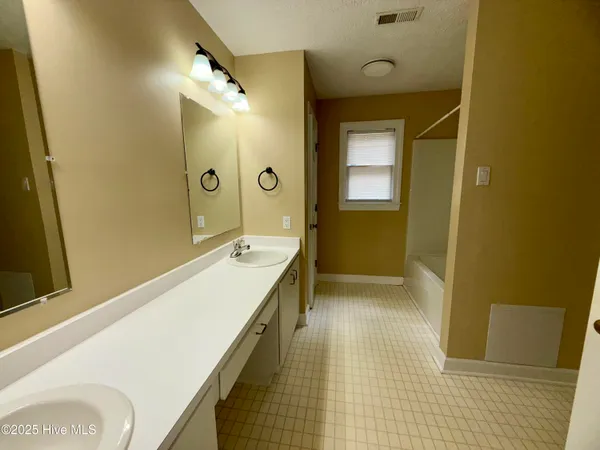 $325,000 | 8181 Carnostie Drive, Laurinburg, NC 28352