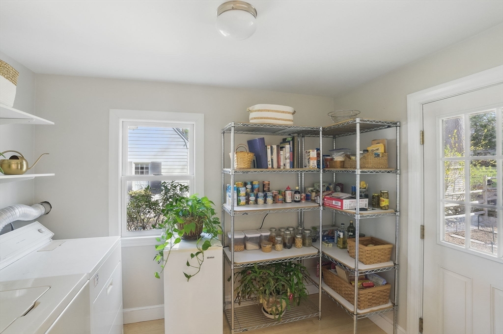 9 Wing Road Lynnfield, MA 01940 - Photo 17 of 41 Gallery Image 17
