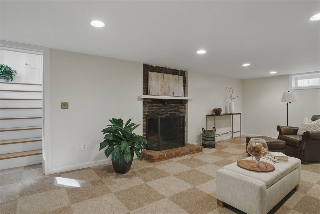 9 Wing Road Lynnfield, MA 01940 - Photo 32 of 41 Gallery Image 32