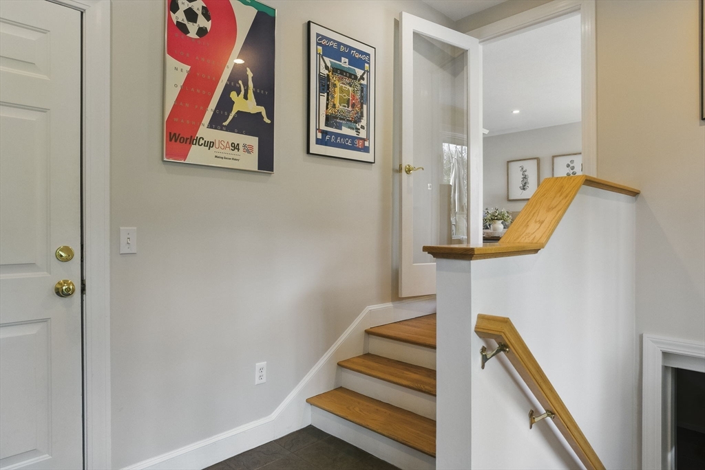 9 Wing Road Lynnfield, MA 01940 - Photo 8 of 41 Gallery Image 8