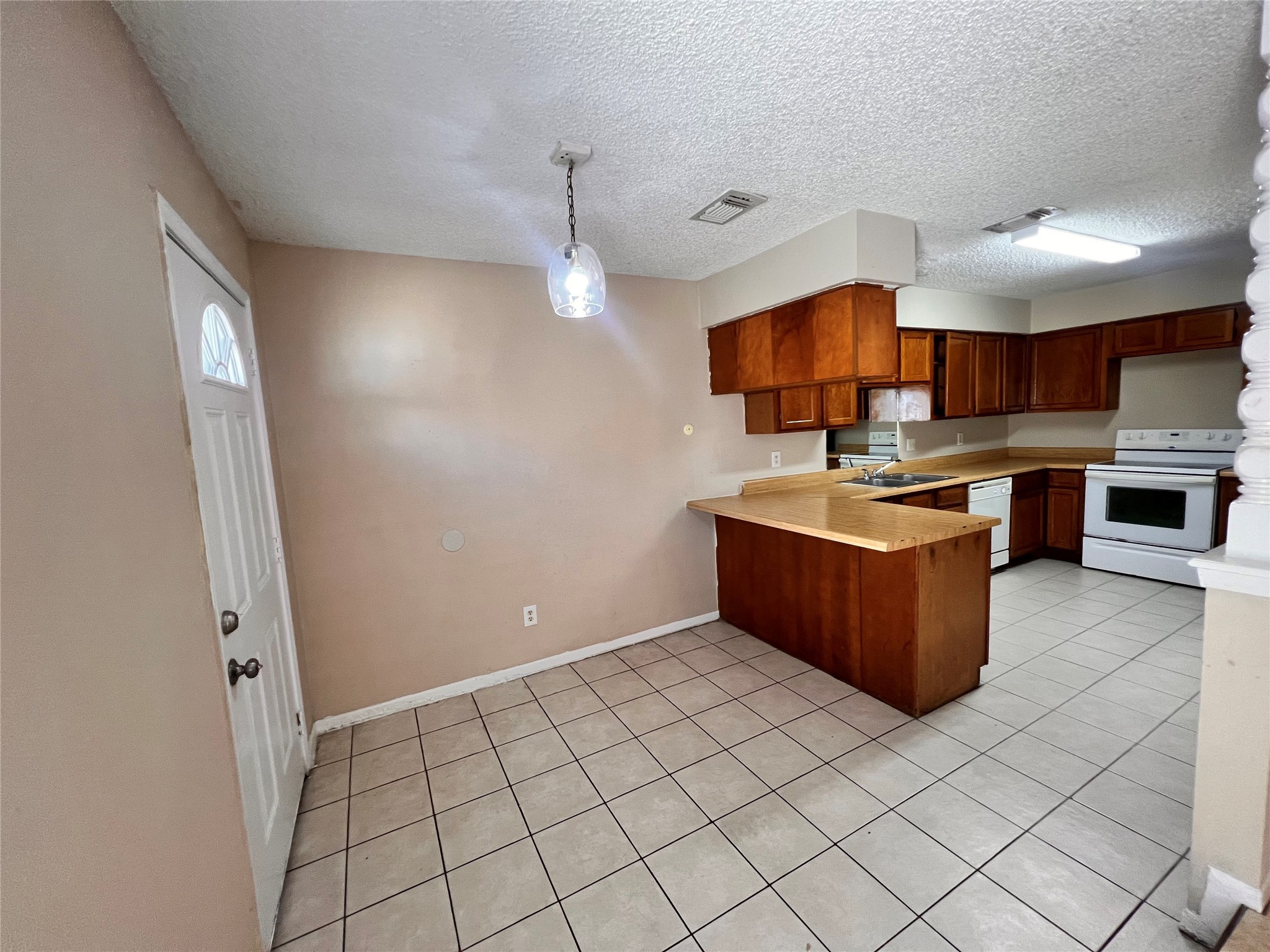 6331 Pouter Drive Houston, TX 77083 - Photo 11 of 28