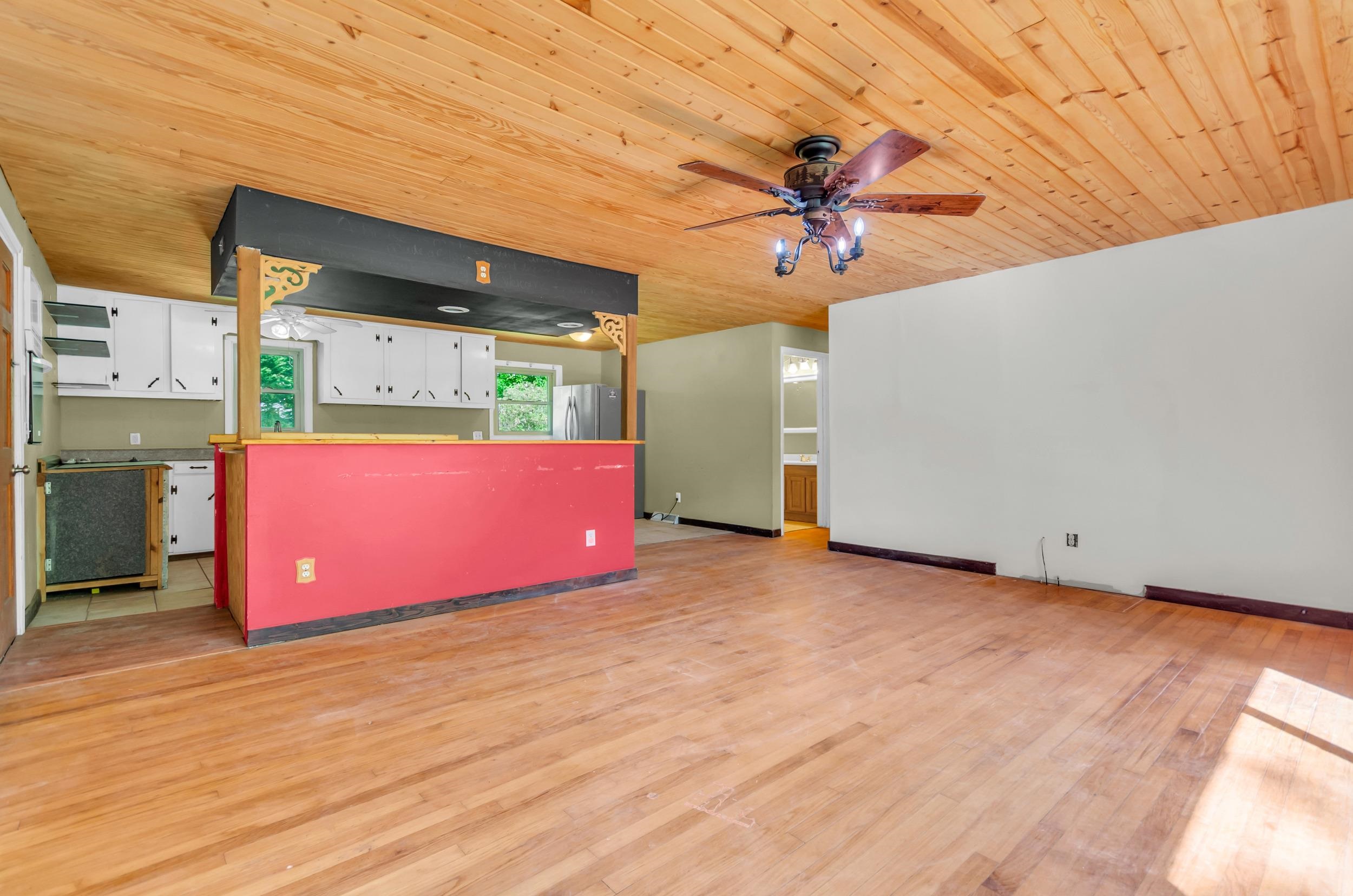 81 Julia Street Columbus, NC 28722 - Photo 4 of 31 Gallery Image 4