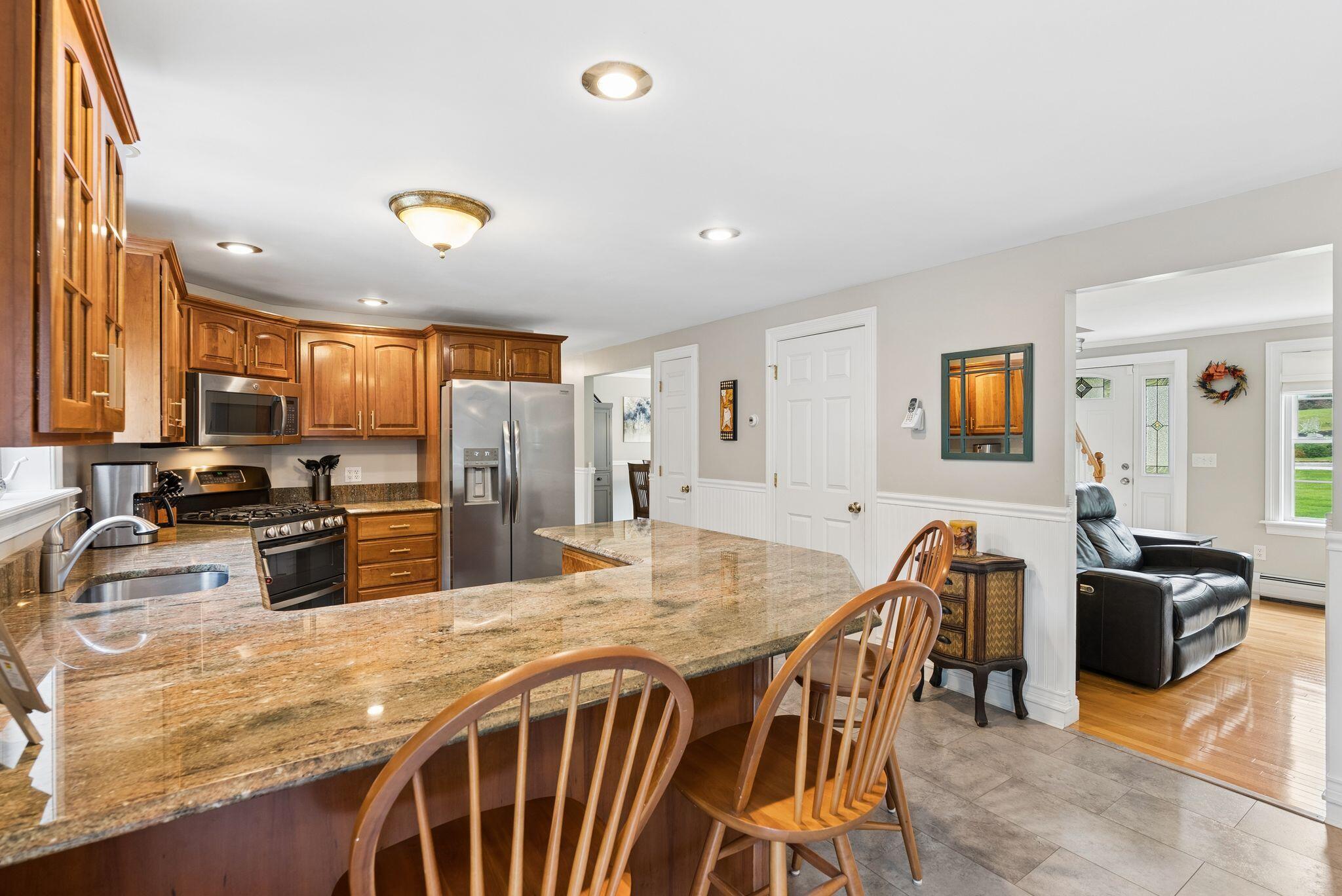 50 Old Farm Road Westbrook, ME 04092 - Photo 10 of 36 Kitchen