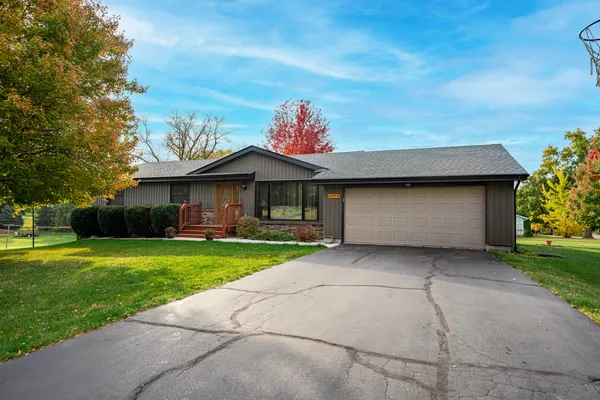 $235,000 | 295 Forestcliff Court, Davis, IL 61019