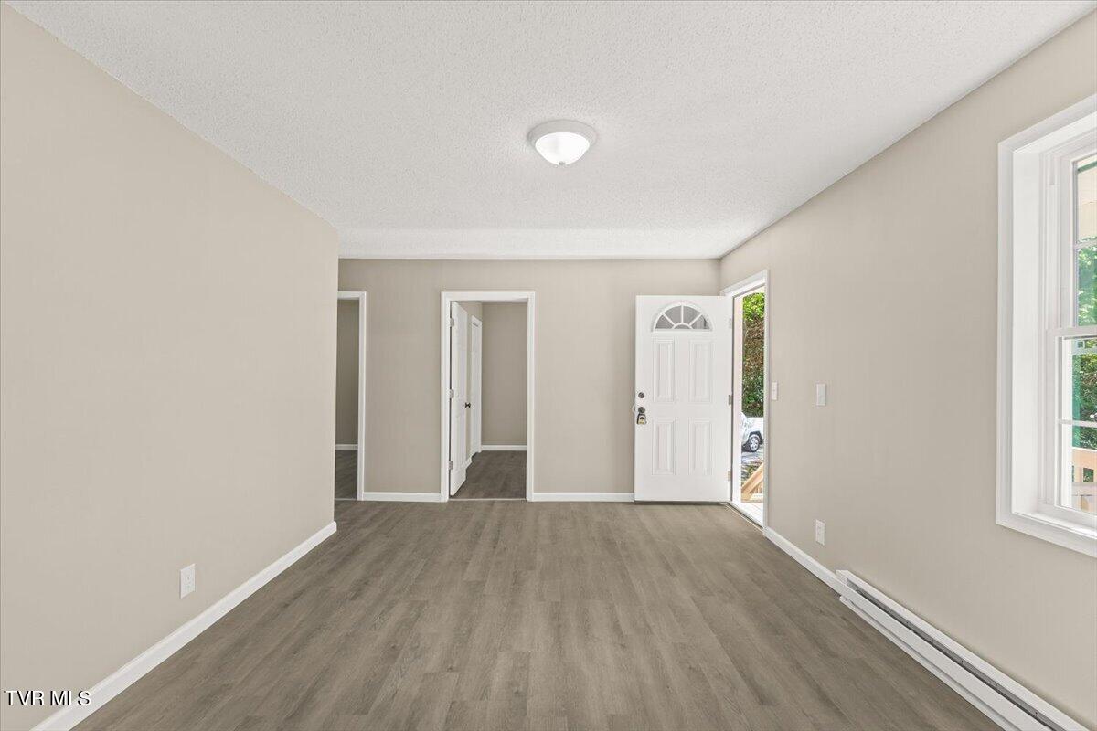 195 Willard Perkins Road Roan Mountain, TN 37687 - Photo 14 of 27 09-128A6312