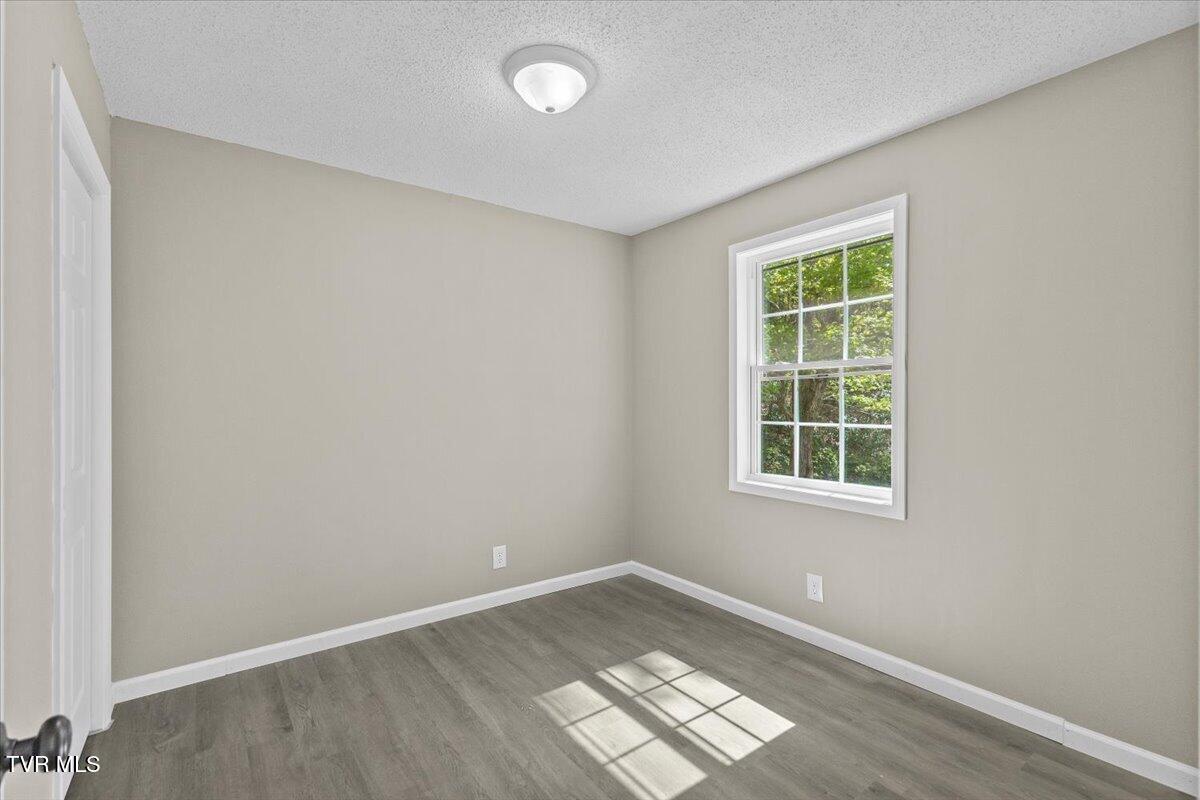 195 Willard Perkins Road Roan Mountain, TN 37687 - Photo 24 of 27 10-128A6316