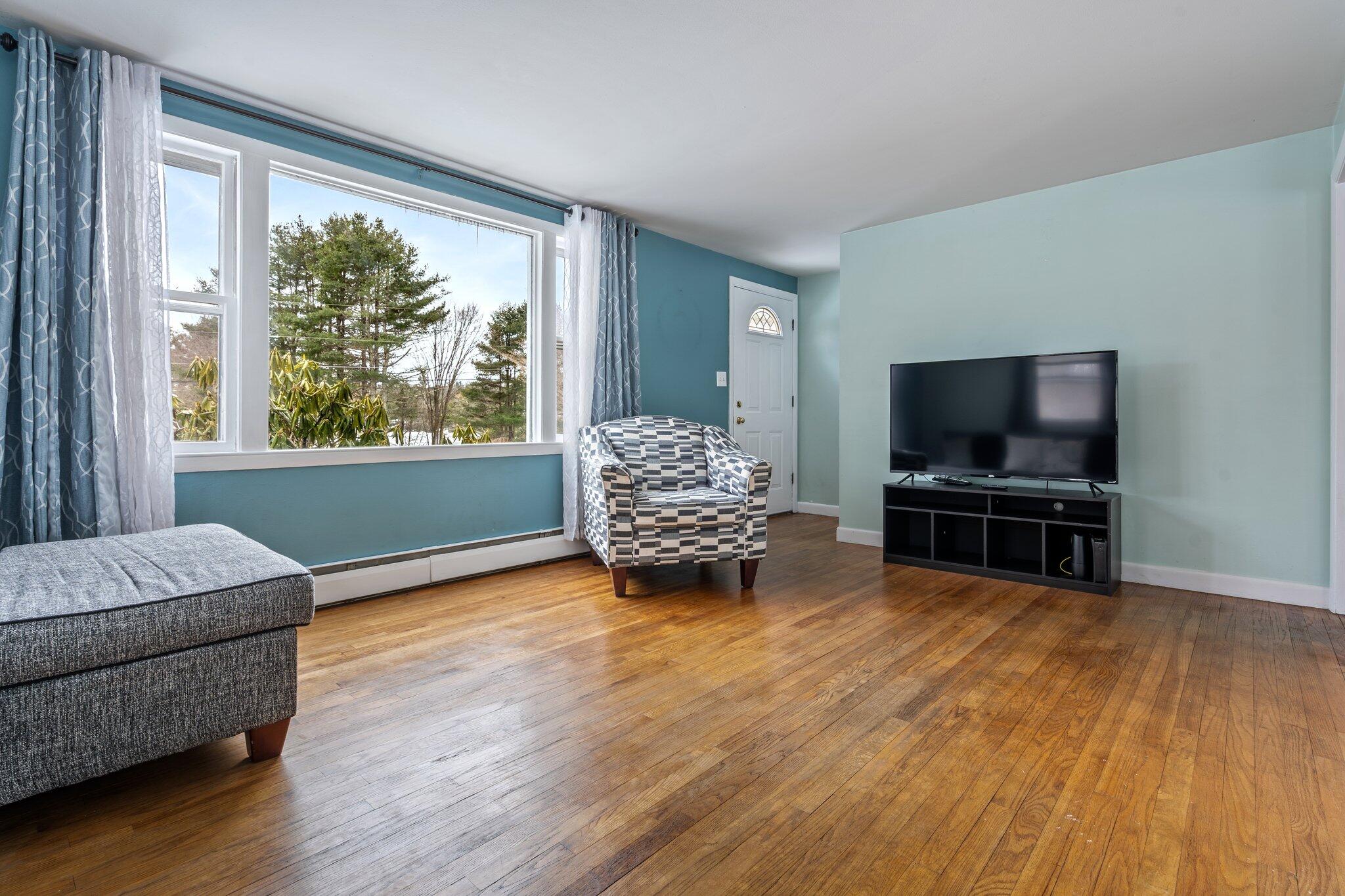 6 Longfellow Road Gorham, ME 04038 - Photo 5 of 23 7-web-or-mls-DSC08519