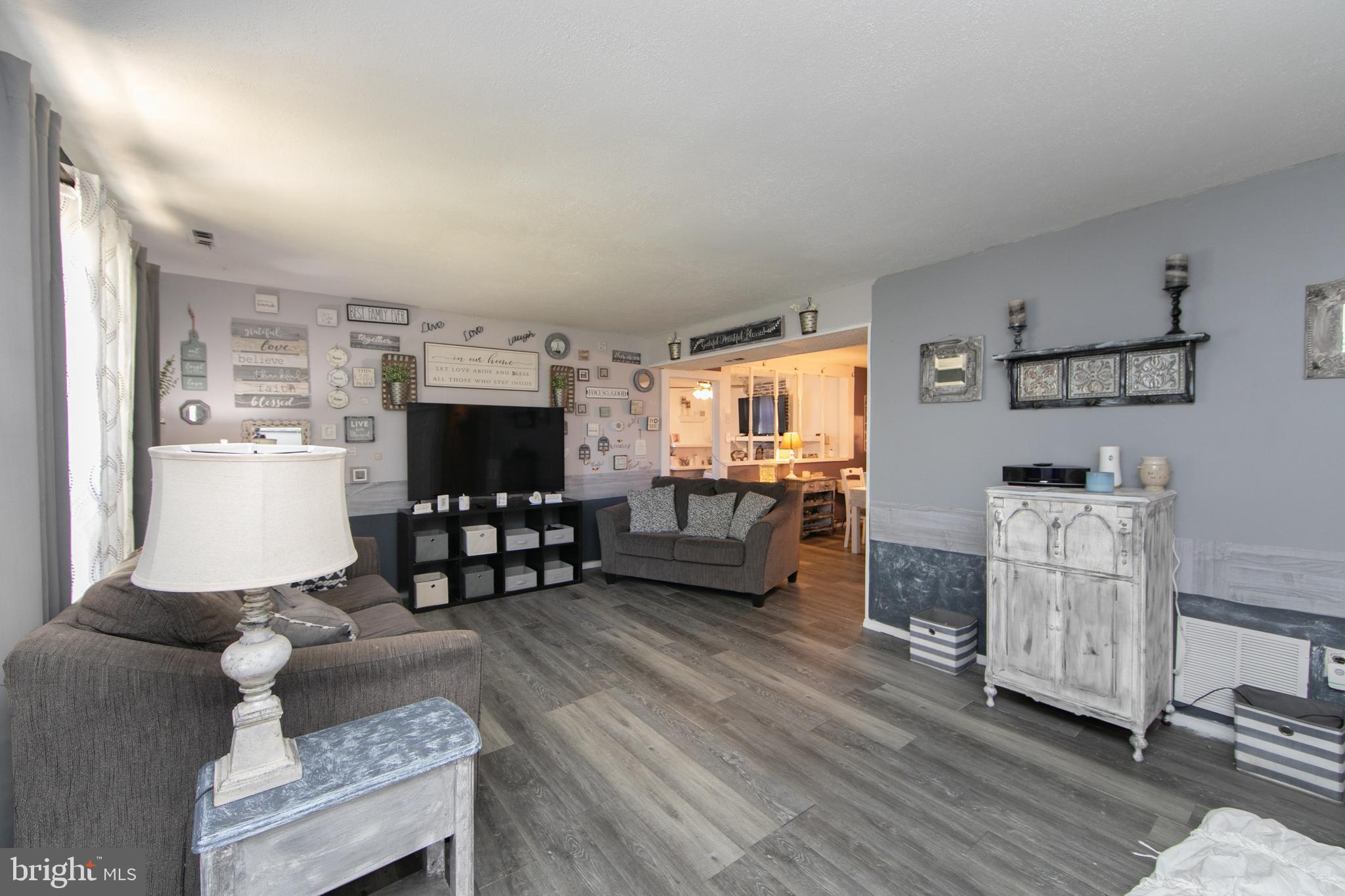 11 Regulus Drive Sewell, NJ 08080 - Photo 5 of 38