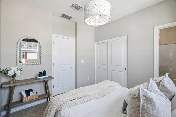$5,000 | 394 Circuit Way, Mountain View, CA 94043