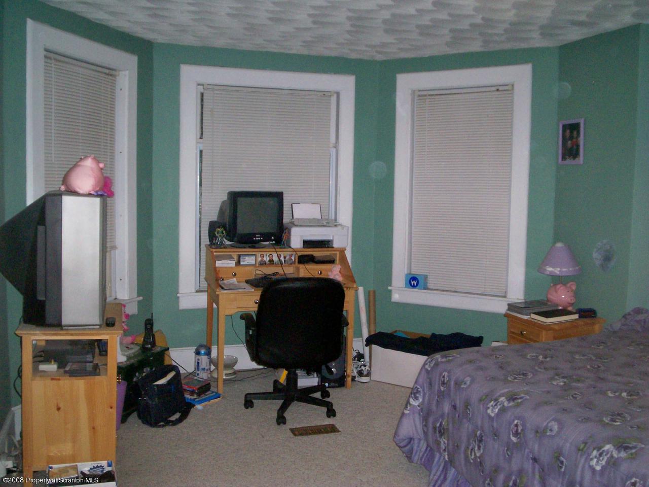 171 Main Street Thompson, PA 18465 - Photo 7 of 12 Gallery Image 7