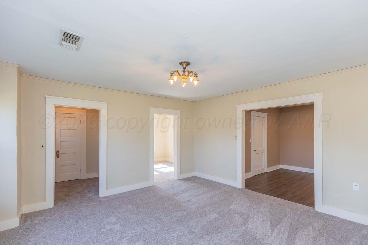 3713 Line Avenue Amarillo, TX 79106 - Photo 7 of 30 3713 line - living 3