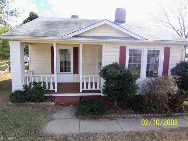 307 Garrett Street Roxboro, NC 27573 - Photo 1 of 4 Exterior Front. front of house