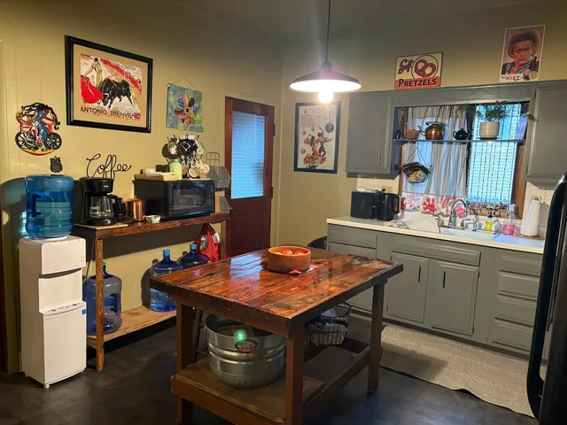 $203,000 | 802 Paddock Avenue, Ashton, IL 61006