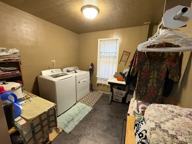 $203,000 | 802 Paddock Avenue, Ashton, IL 61006