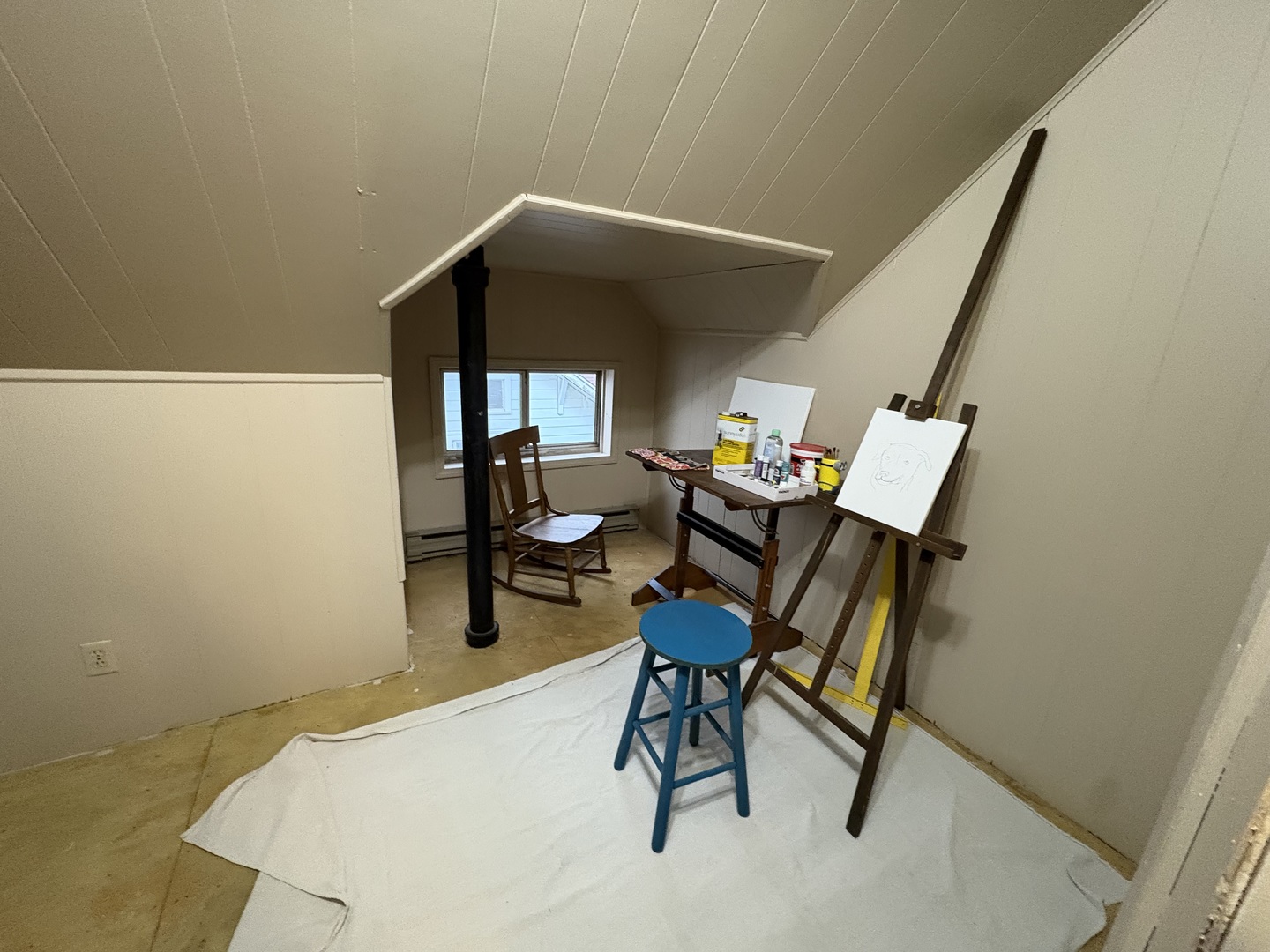 802 Paddock Avenue Ashton, IL 61006 - Photo 31 of 37 a workspace room with furniture and white walls