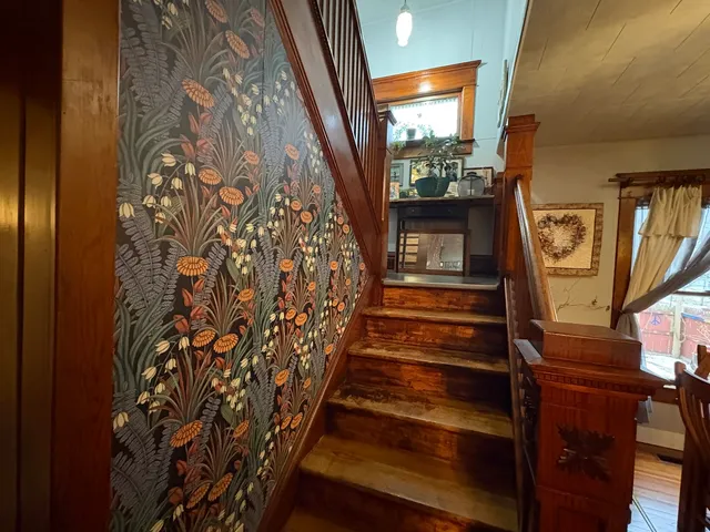 $203,000 | 802 Paddock Avenue, Ashton, IL 61006