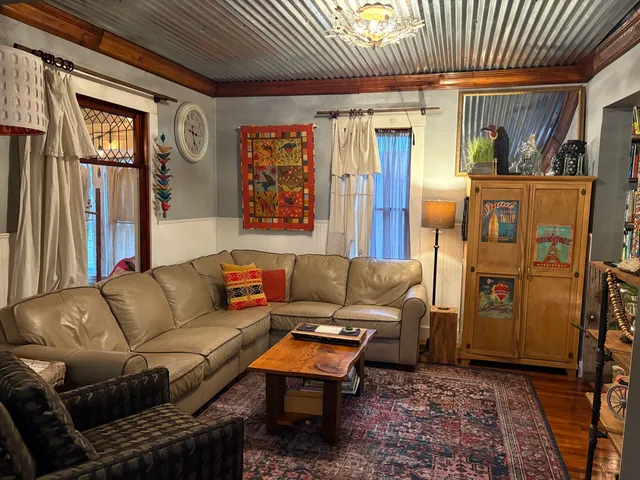 $203,000 | 802 Paddock Avenue, Ashton, IL 61006