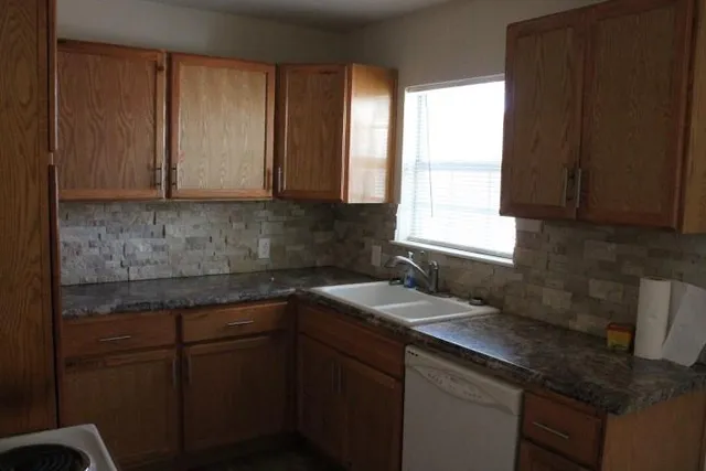 $1,750 | 1109 Parkway Drive, Garland, TX 75040