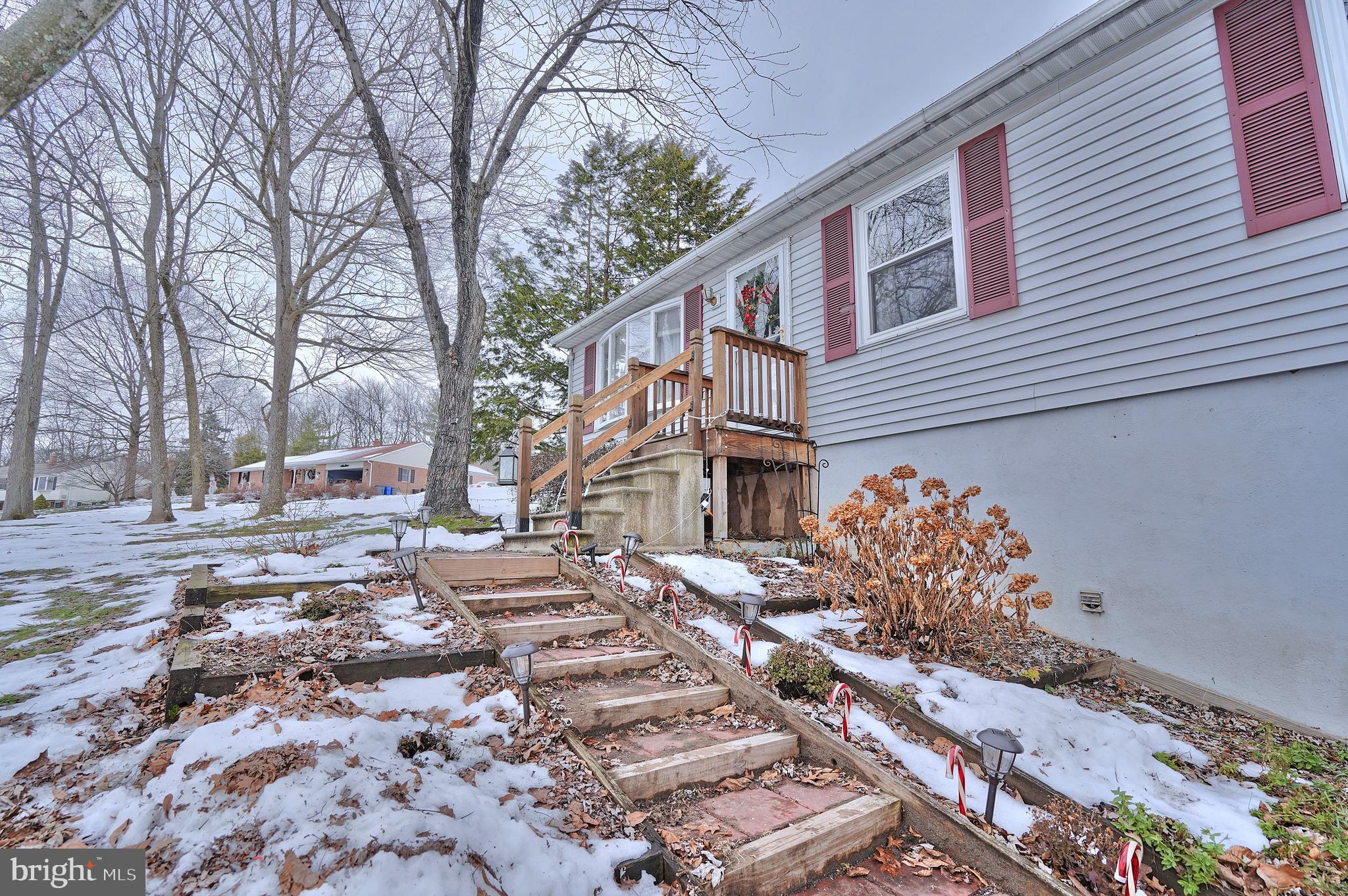 1637 North Valley Road Pottstown, PA 19464 - Photo 4 of 47 Gallery Image 4