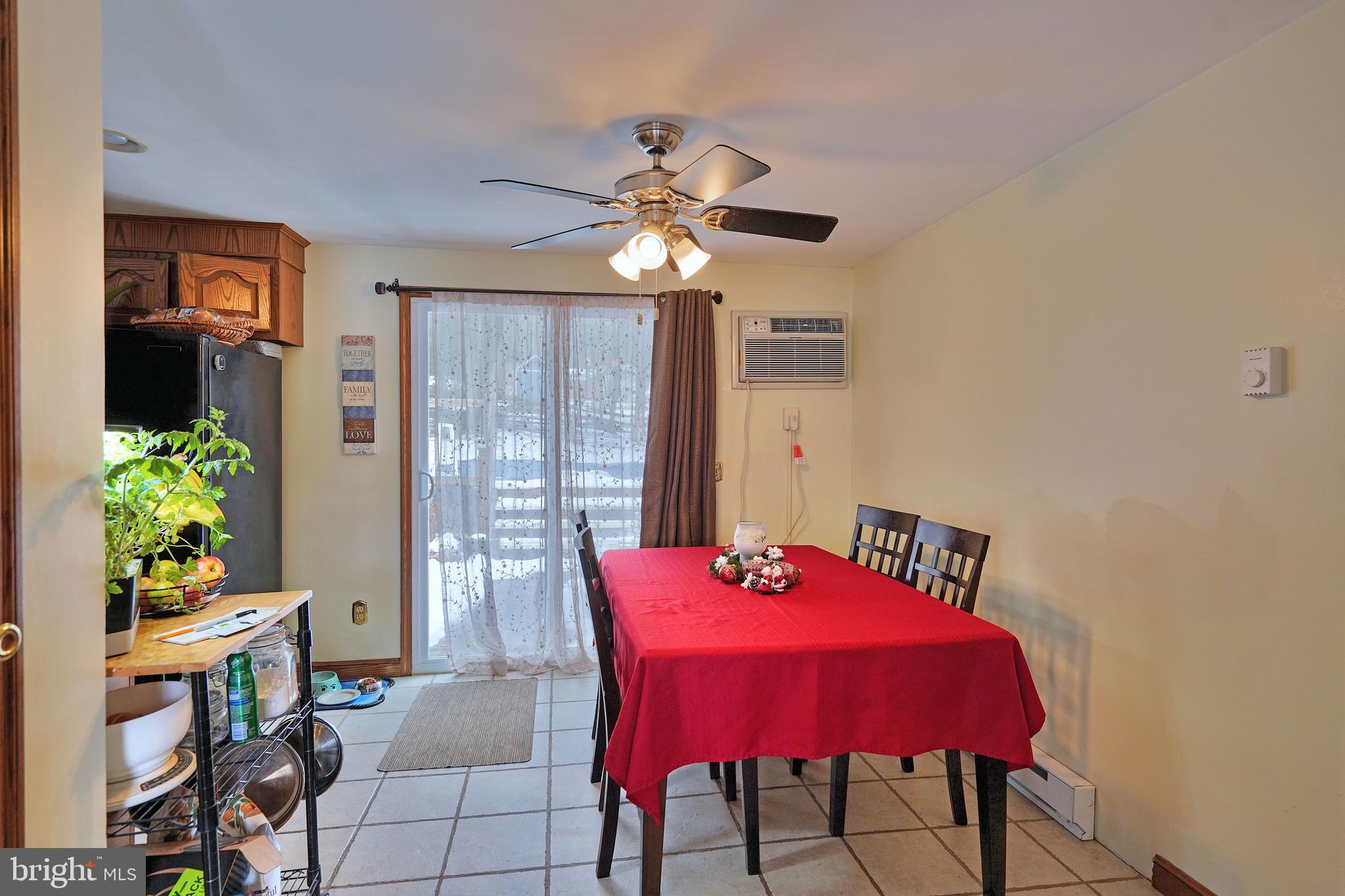 1637 North Valley Road Pottstown, PA 19464 - Photo 10 of 47 Gallery Image 10