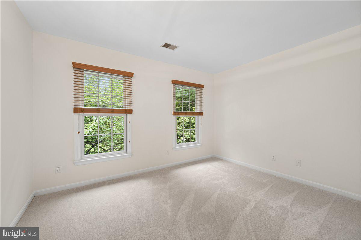 18710 Severn Road Gaithersburg, MD 20879 - Photo 71 of 89 Bedroom #4 front of home with new paint & carpet.