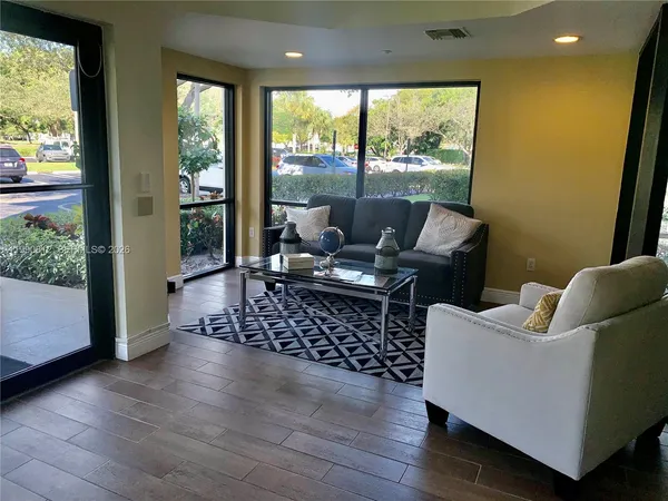 $4,000 | 2105 Lavers Circle, Unit 501, Delray Beach, FL 33444