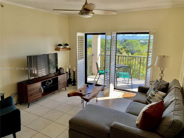 $4,000 | 2105 Lavers Circle, Unit 501, Delray Beach, FL 33444