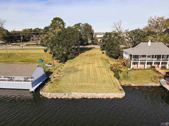 $456,500 | 2049 False River Drive, New Roads, LA 70760