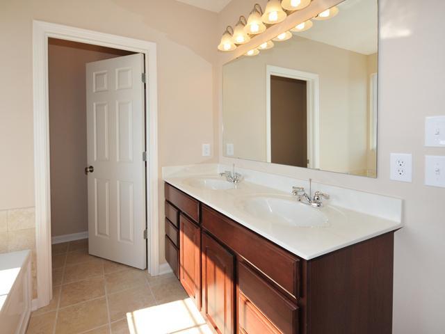 11642 Archer Lane Fishers, IN 46037 - Photo 16 of 23